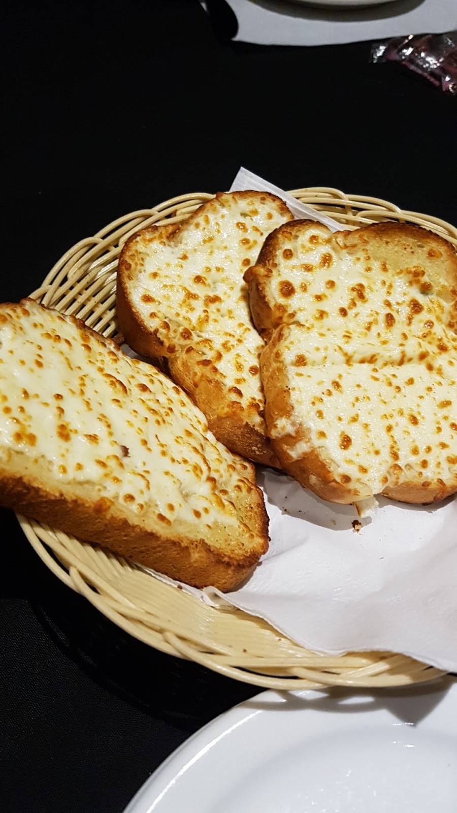 Luna Pizzeria Restaurant | restaurant | 365 Stewart Blvd, Brockville, ON K6V 4W9, Canada | 6133428333 OR +1 613-342-8333