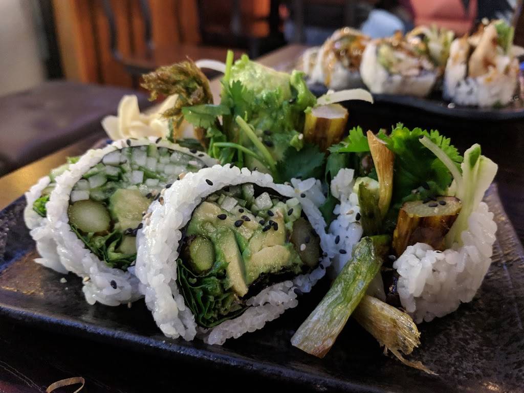 Sushi Plus Japanese Restaurant | restaurant | 30 Woodside Rd, Redwood City, CA 94061, USA | 6502610799 OR +1 650-261-0799
