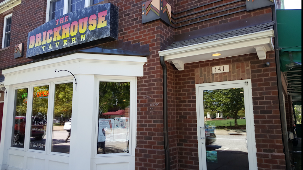 Brickhouse Tavern | restaurant | 141 Herman Melville Ave, Newport News, VA 23602, USA | 7572239531 OR +1 757-223-9531