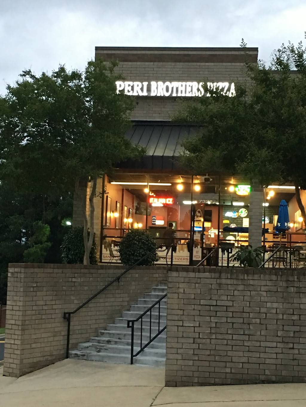 Peri Brothers Pizza | restaurant | 7321 Six Forks Rd, Raleigh, NC 27615, USA | 9198446692 OR +1 919-844-6692