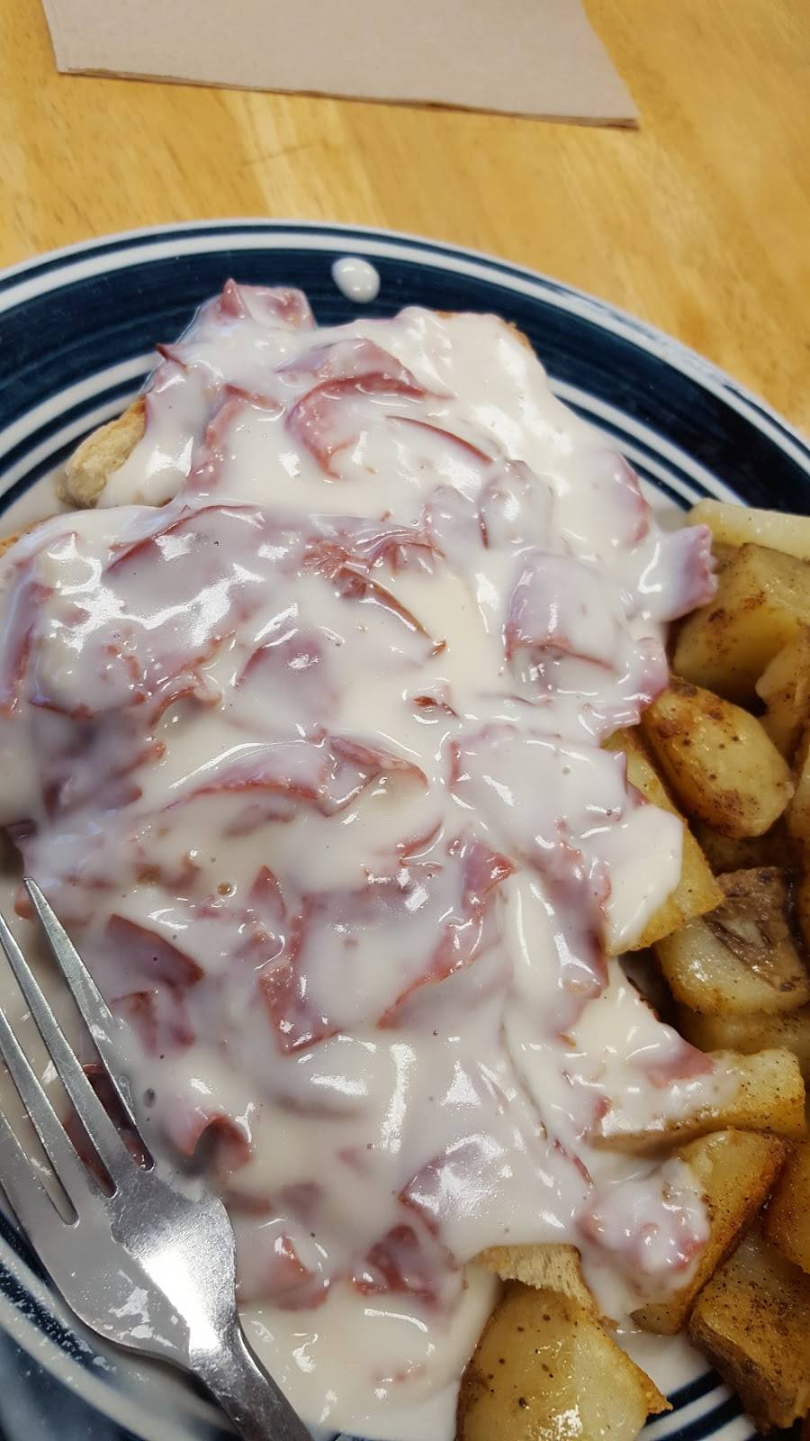 M & H | restaurant | 12296 Union St, Milton, DE 19968, USA | 3026844570 OR +1 302-684-4570