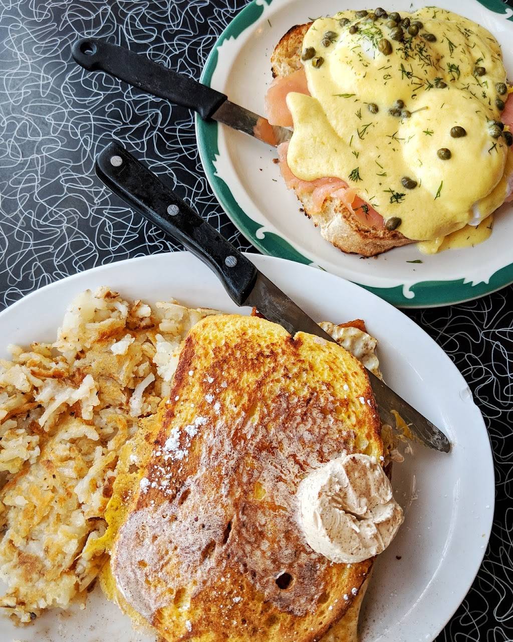 The Coffee Pot | restaurant | 4914 7th Ave, Kenosha, WI 53140, USA | 2626538849 OR +1 262-653-8849