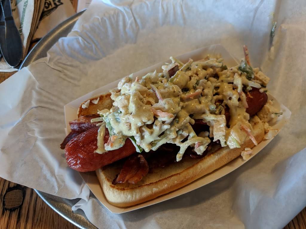 Chuburger | restaurant | 3490 Larimer St, Denver, CO 80205, USA | 7206689167 OR +1 720-668-9167