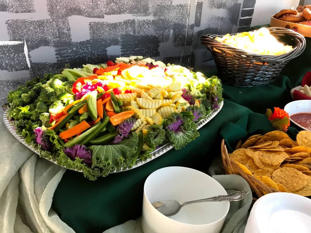 Marguerites Cafe and Catering | restaurant | 405 Plaza Dr, Dunedin, FL 34698, USA | 7277347040 OR +1 727-734-7040