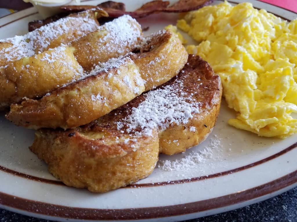 Chubbys Diner | restaurant | 6451 N Blackstone Ave, Fresno, CA 93710, USA | 5594489999 OR +1 559-448-9999