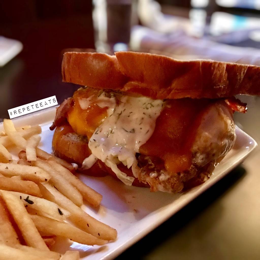 25 Degrees Chicago | restaurant | 736 N Clark St, Chicago, IL 60654, USA | 3129439700 OR +1 312-943-9700