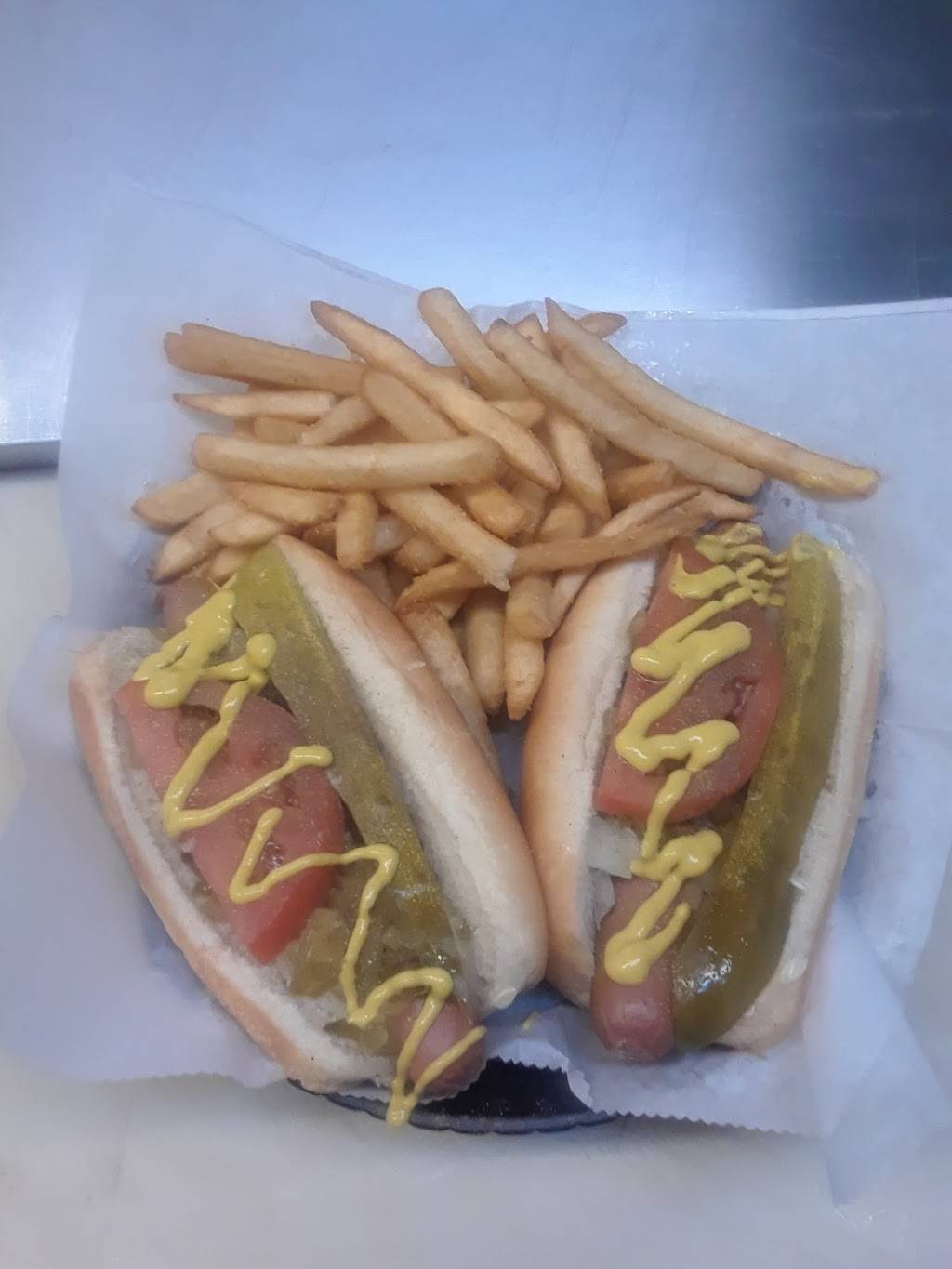 Chicago Style Kitchen | restaurant | 3905 52nd St, Kenosha, WI 53144, USA | 2625775665 OR +1 262-577-5665