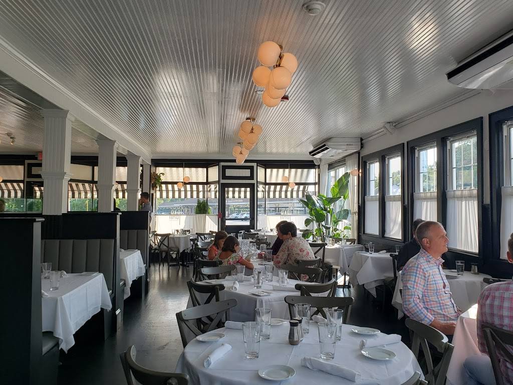 T Bar Southampton | restaurant | 268 Elm St, Southampton, NY 11968, USA | 6312830202 OR +1 631-283-0202