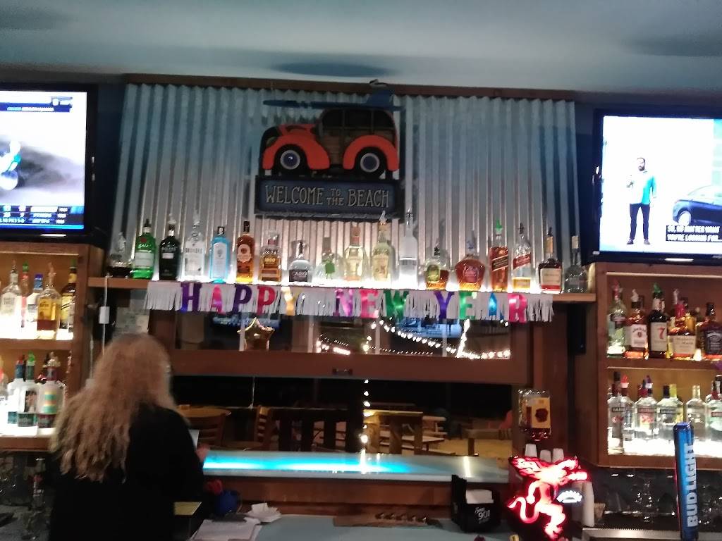 The Beach Ocala | restaurant | 13201 County Rd 326, Ocala, FL 34482, USA | 3523510371 OR +1 352-351-0371