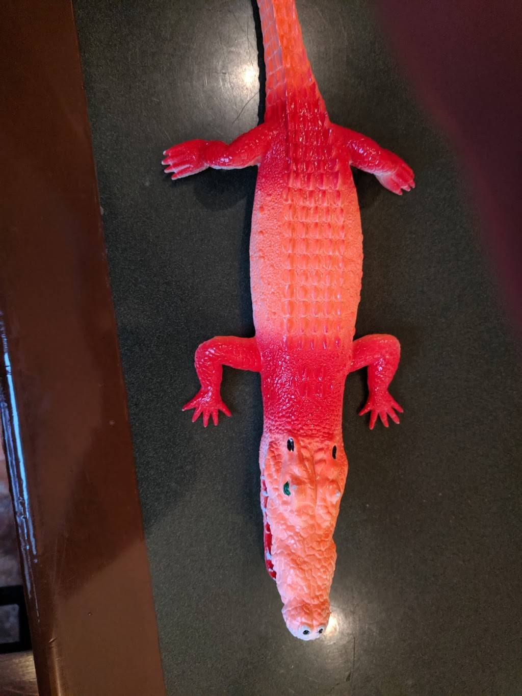 Par 3 Restaurant & Lounge | restaurant | 1530 E Judge Perez Dr, Chalmette, LA 70043, USA | 5042799114 OR +1 504-279-9114