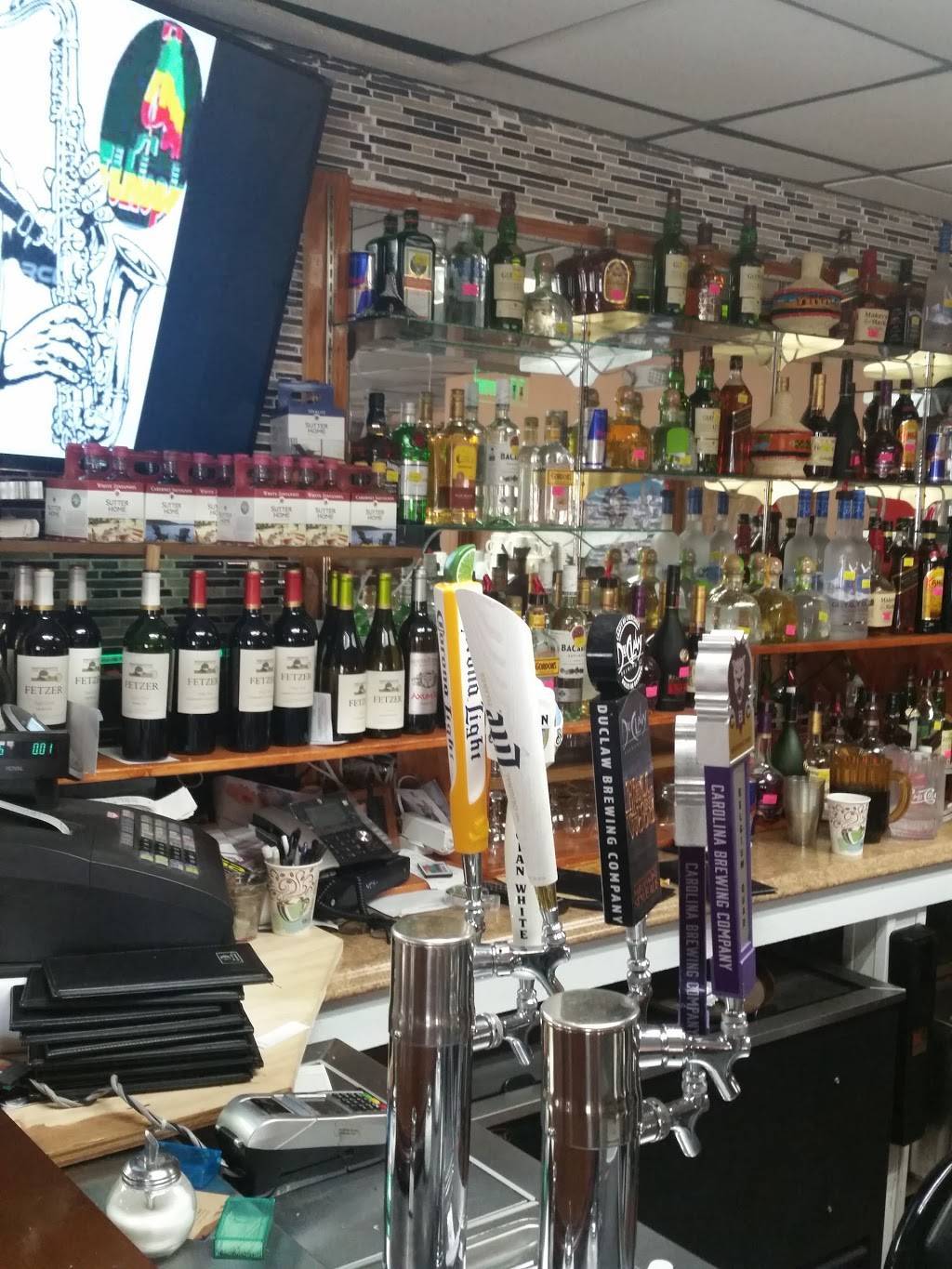 Red Sea Ethiopian and Eritrean Cuisine | restaurant | 4301 Monroe Rd, Charlotte, NC 28205, USA | 7043754999 OR +1 704-375-4999