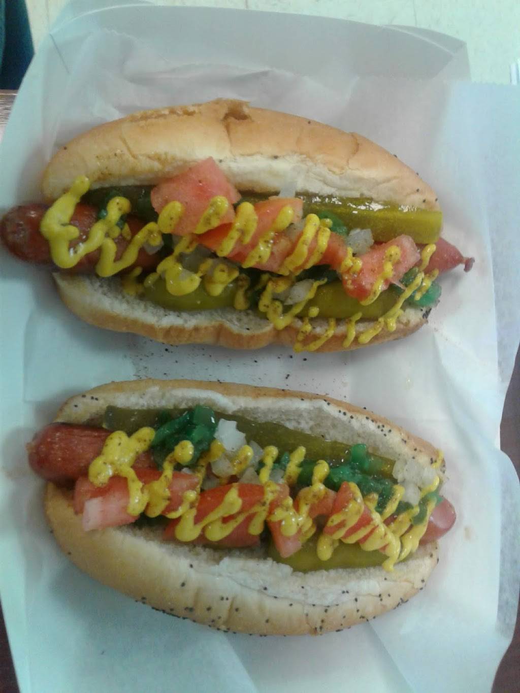 Daddy Dawgs | restaurant | 3101 FL-580, Safety Harbor, FL 34695, USA | 7272233239 OR +1 727-223-3239