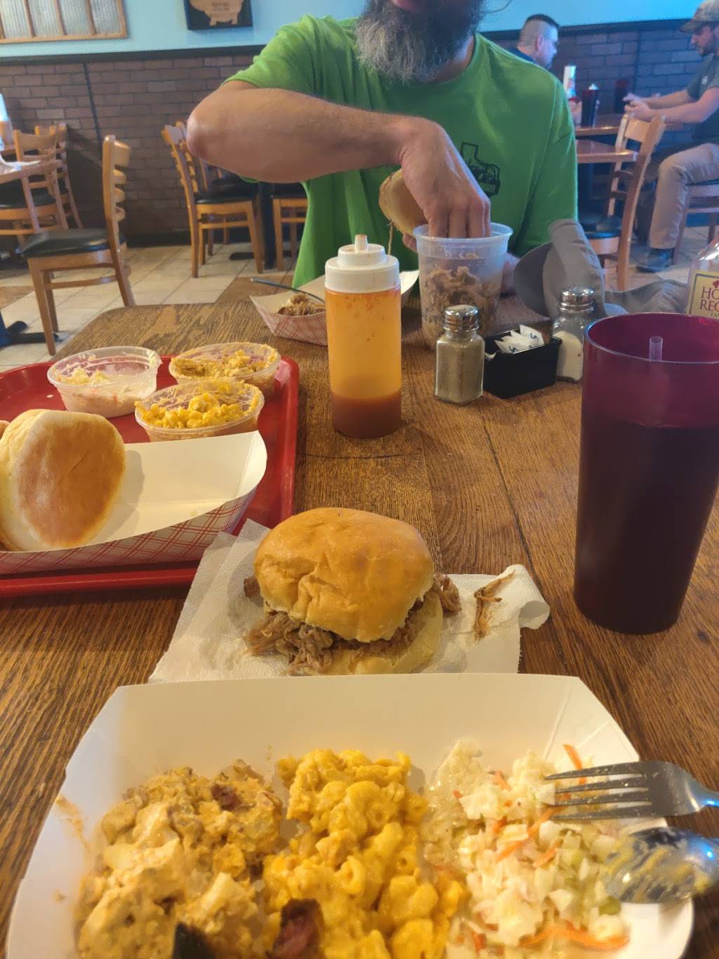 Sooner BBQ | restaurant | 2627 Stuarts Draft Hwy, Stuarts Draft, VA 24477, USA | 5403371950 OR +1 540-337-1950