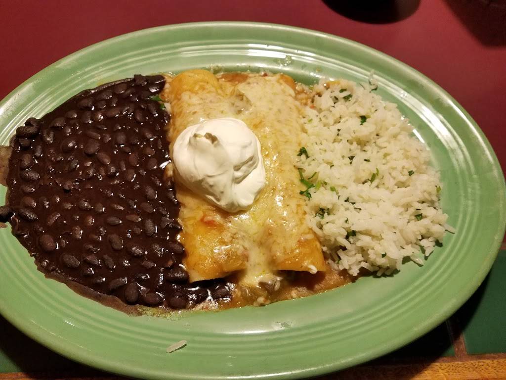 Ajuuas Junior | restaurant | 257 Johnstown Center Dr, Johnstown, CO 80534, USA | 9705872909 OR +1 970-587-2909