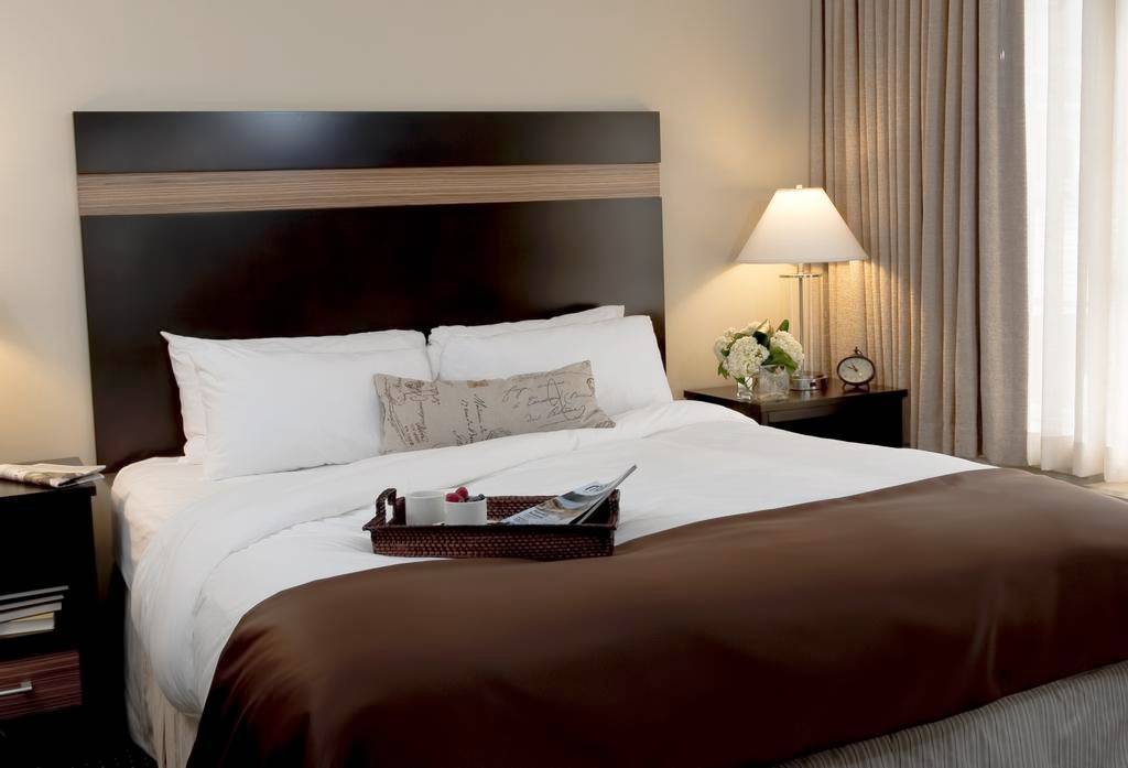 The Brunswick Hotel | restaurant | 4 Noble St, Brunswick, ME 04011, USA | 2078376565 OR +1 207-837-6565