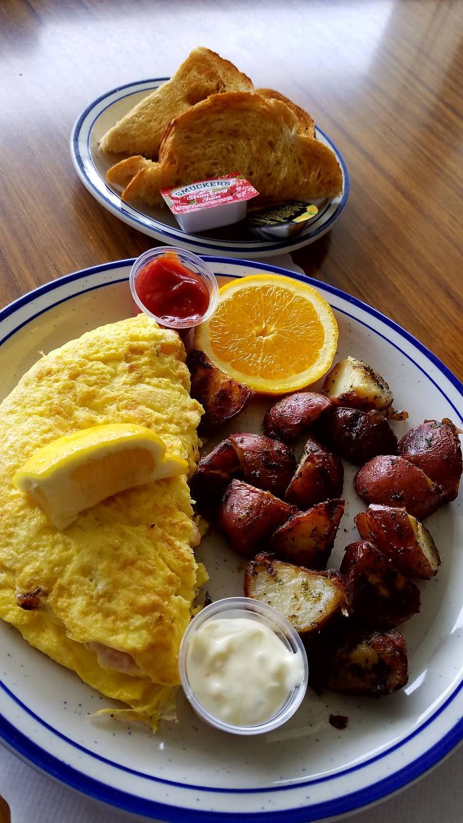 Gildas | restaurant | 37 Municipal Wharf, Santa Cruz, CA 95060, USA | 8314232010 OR +1 831-423-2010