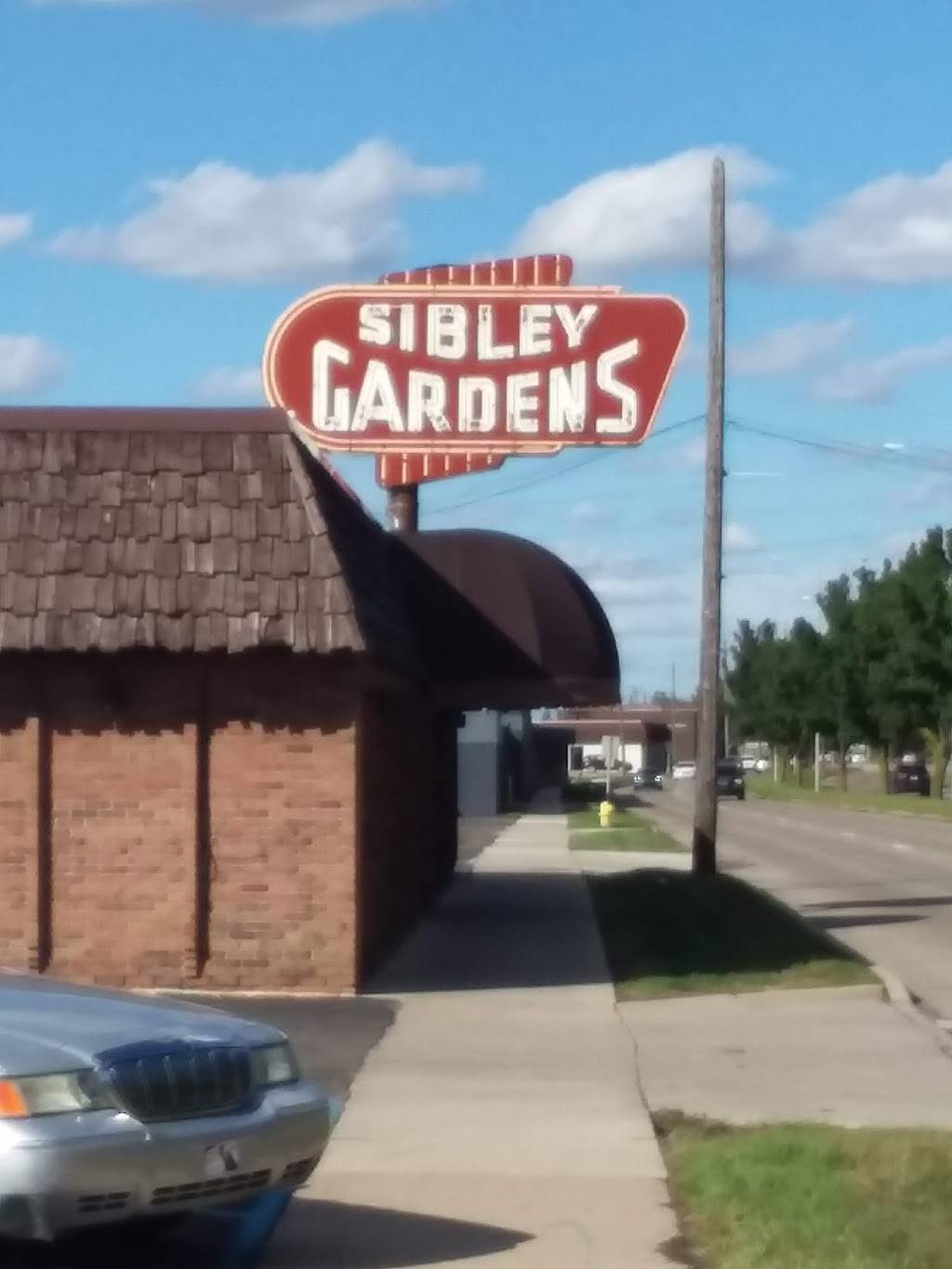 Sibley Gardens | restaurant | 916 W Jefferson Ave, Trenton, MI 48183, USA | 7342851707 OR +1 734-285-1707