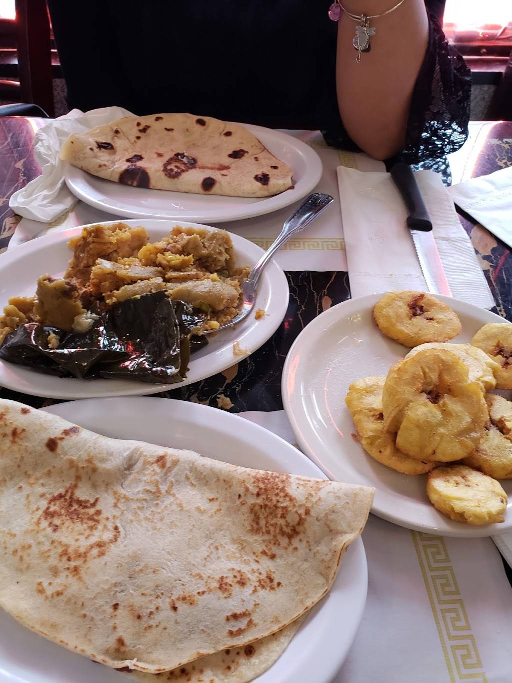 Zulimar restaurant | restaurant | 286 Washington St #344, Newburgh, NY 12550, USA | 8455694742 OR +1 845-569-4742