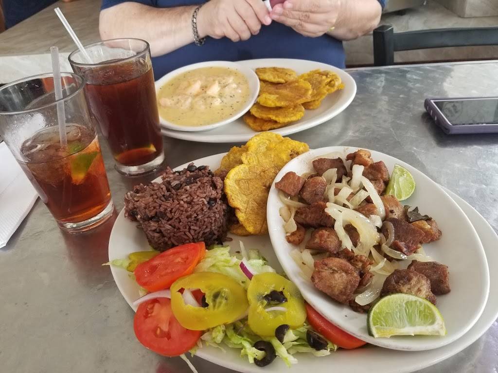 El Bohio Cuban Restaurant | restaurant | 101 S 3rd St, Lantana, FL 33462, USA | 5615865867 OR +1 561-586-5867