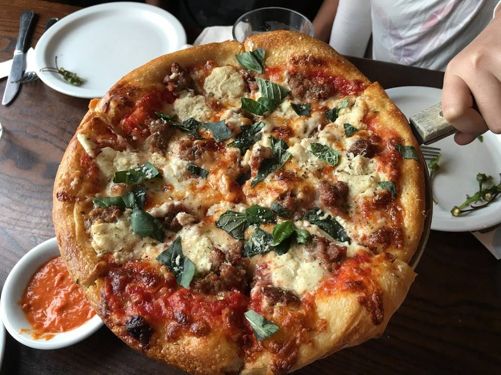 Patxis Pizza Inner Sunset | restaurant | 822 Irving St, San Francisco, CA 94122, USA | 4157599000 OR +1 415-759-9000