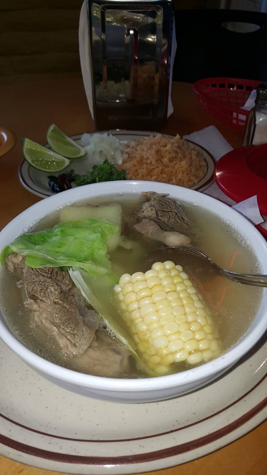 Californias Mexican Restaurant | restaurant | 675 E Valley Pkwy, Escondido, CA 92025, USA | 4429995486 OR +1 442-999-5486