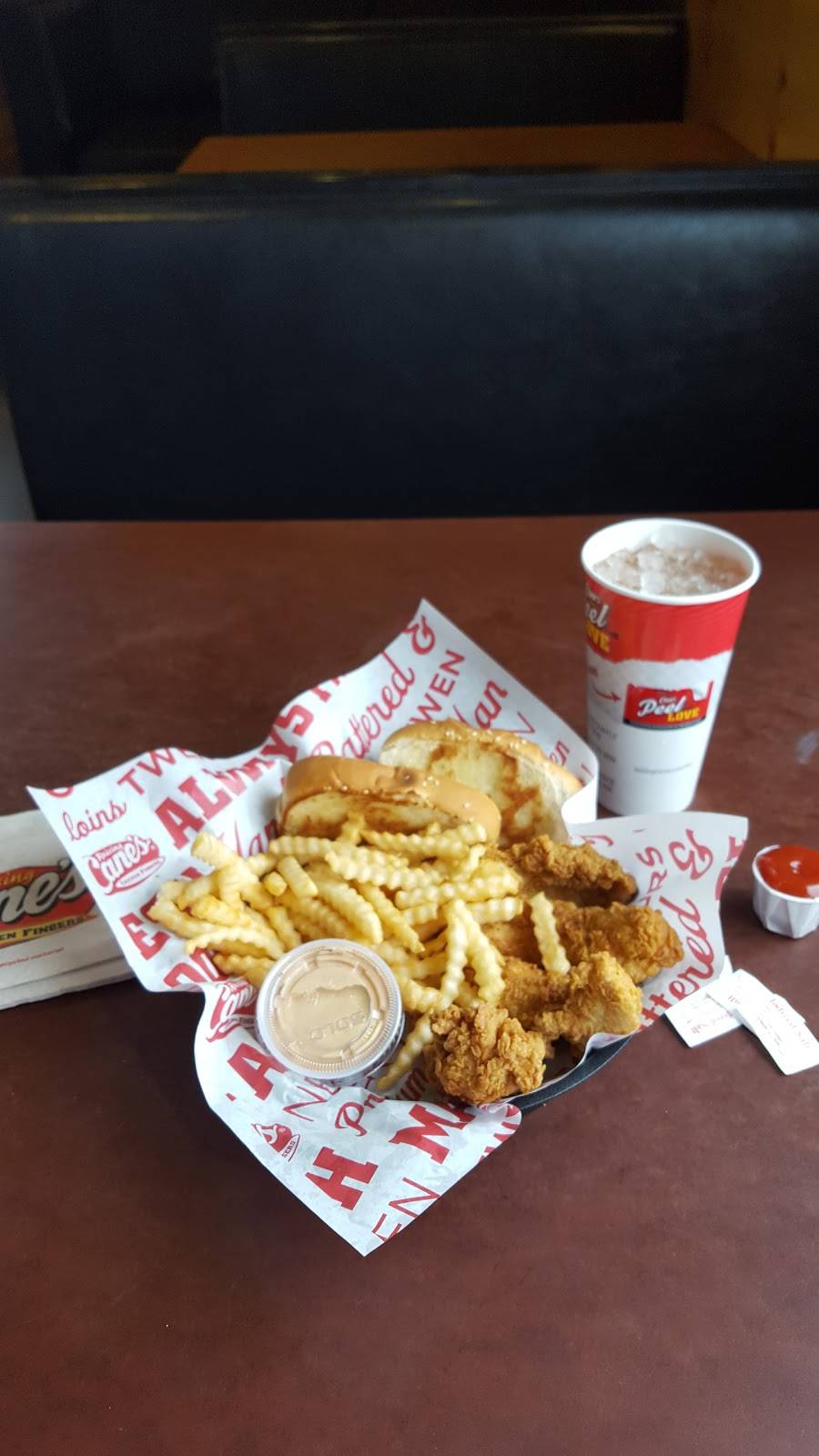 Raising Canes Chicken Fingers | meal takeaway | 4509 Lakeview Pkwy, Rowlett, TX 75088, USA | 9724127300 OR +1 972-412-7300