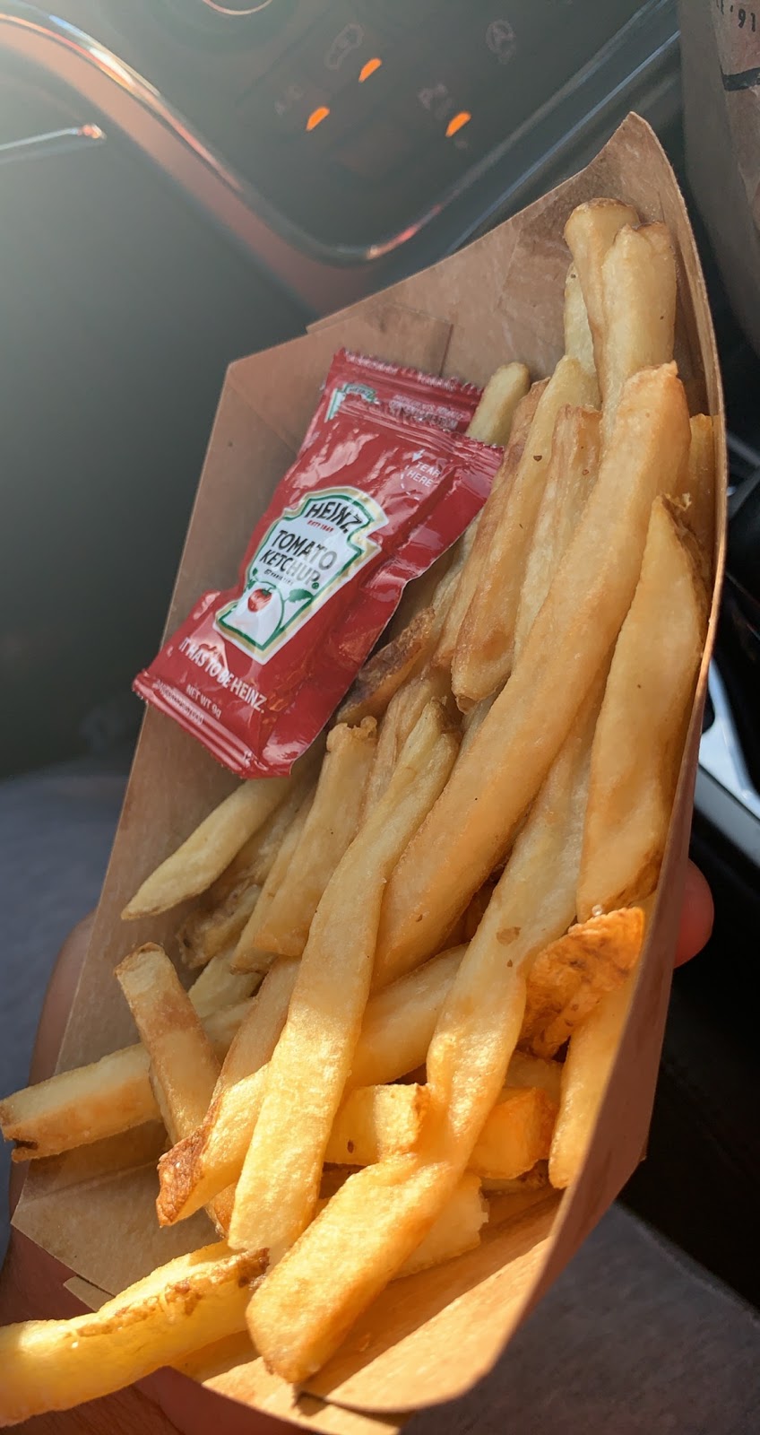 Wayback Burgers | restaurant | 8108 Abercorn St #120, Savannah, GA 31406, USA | 9129257654 OR +1 912-925-7654