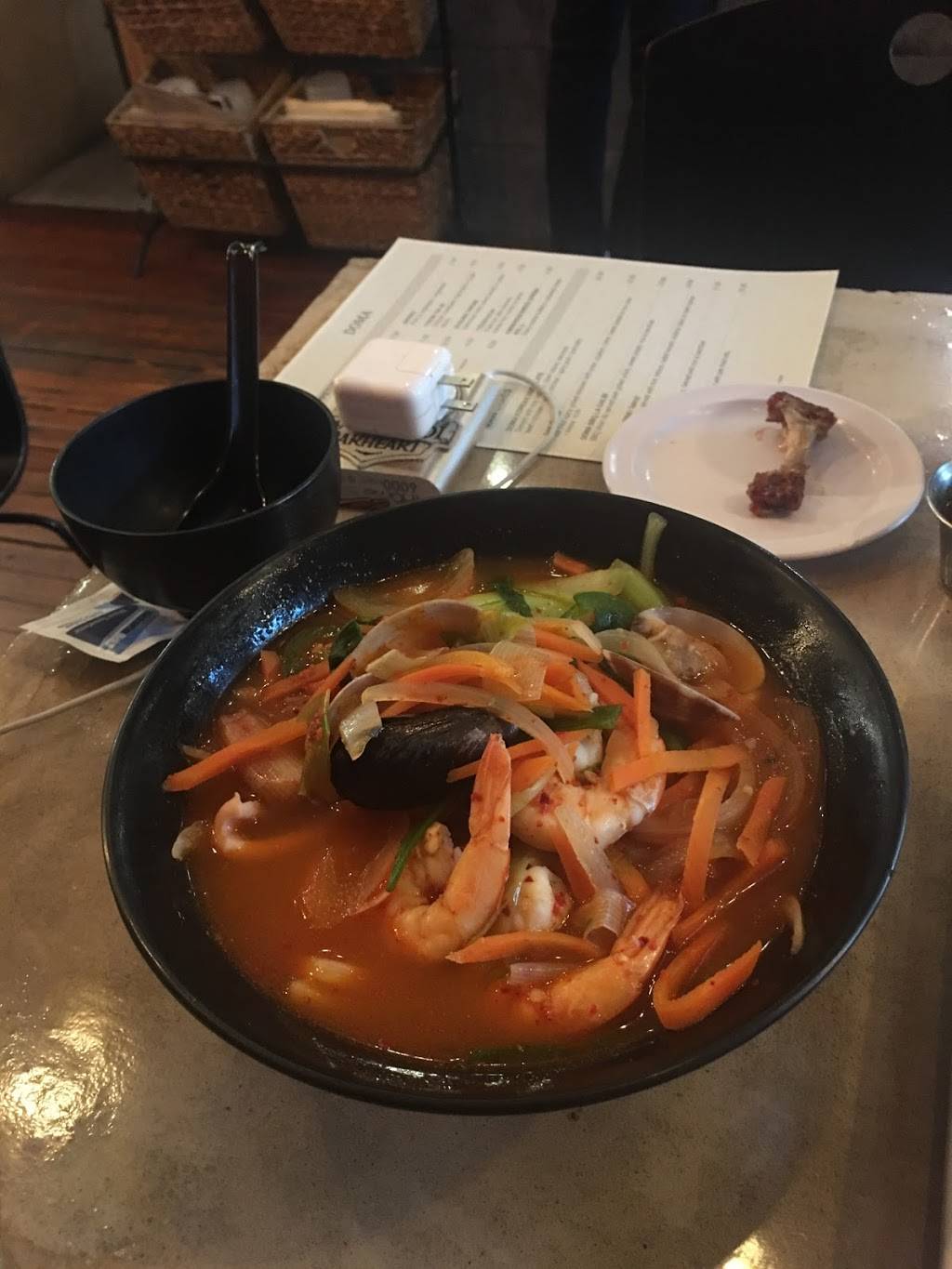 Asian Express | restaurant | 101, 2884, 909 W Main St, Charlottesville, VA 22903, USA | 4349791888 OR +1 434-979-1888