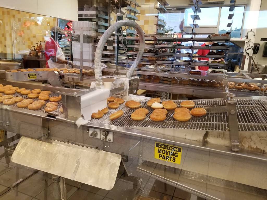 Krispy Kreme | bakery | 1871 Bowles Ave, Fenton, MO 63026, USA | 6363499988 OR +1 636-349-9988
