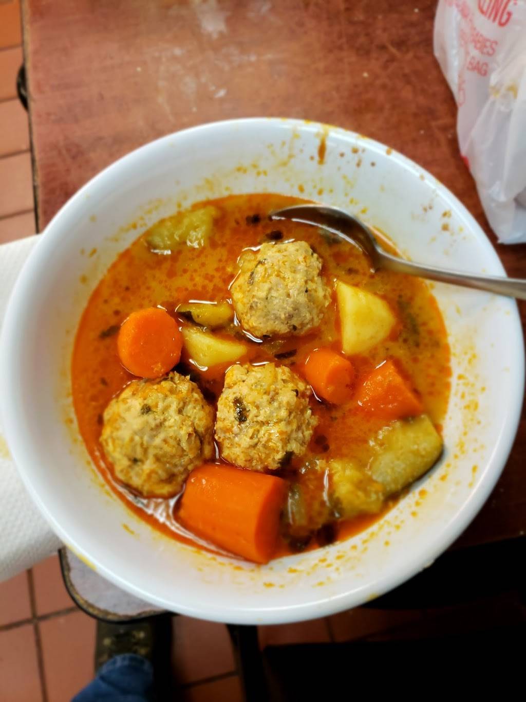 La Guanaquita | restaurant | 4231 Taylor Blvd, Louisville, KY 40215, USA | 5028221343 OR +1 502-822-1343