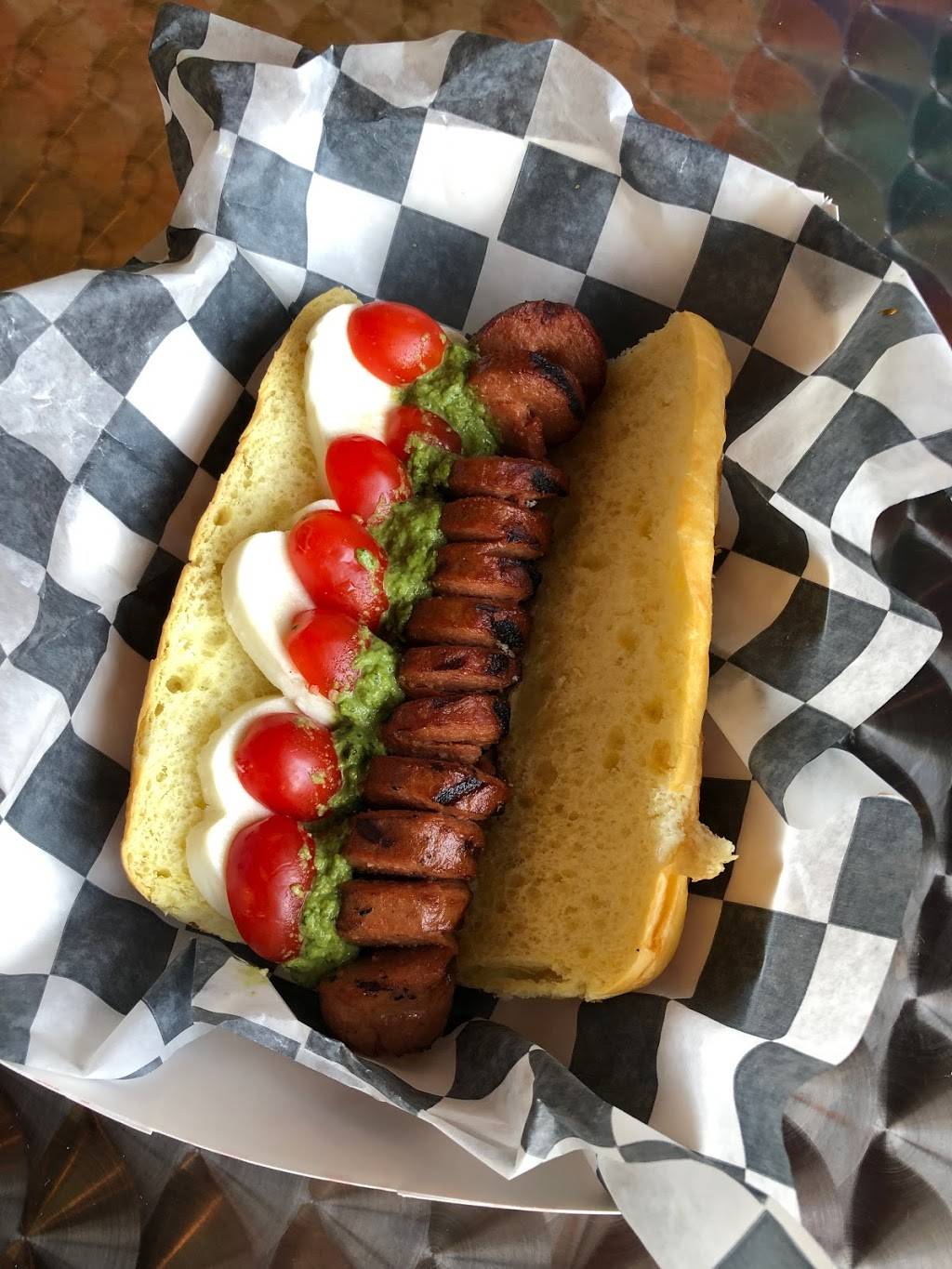 Hops N Shine | restaurant | 3410 Mt Vernon Ave, Alexandria, VA 22305, USA | 7035661509 OR +1 703-566-1509