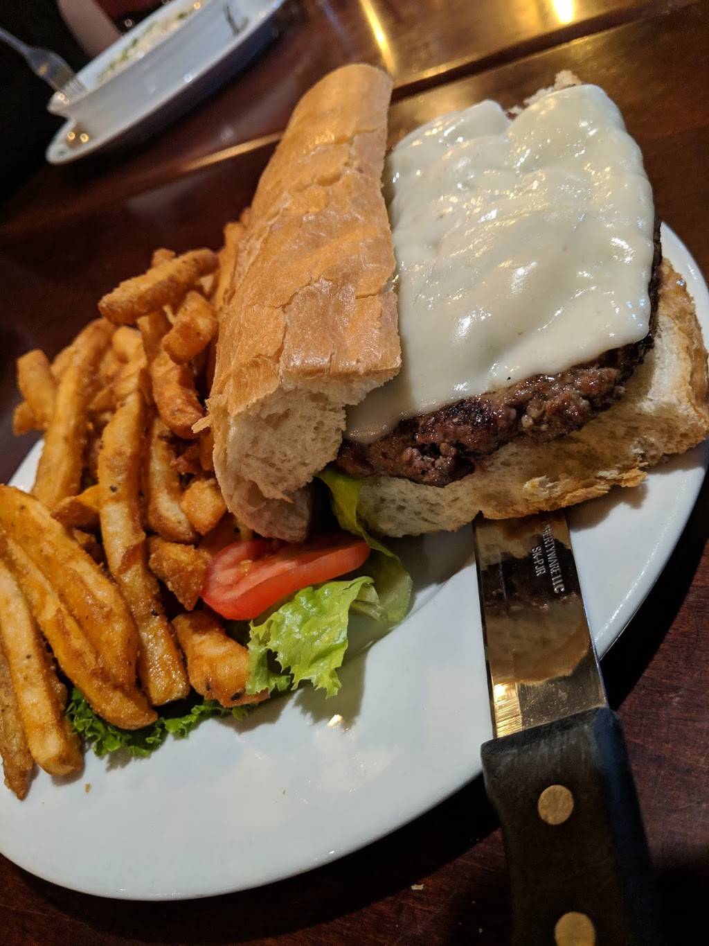 WiseGirl Restaurant, Bar & Live Music | restaurant | 1932 Oak Park Blvd, Pleasant Hill, CA 94523, USA | 9254489888 OR +1 925-448-9888