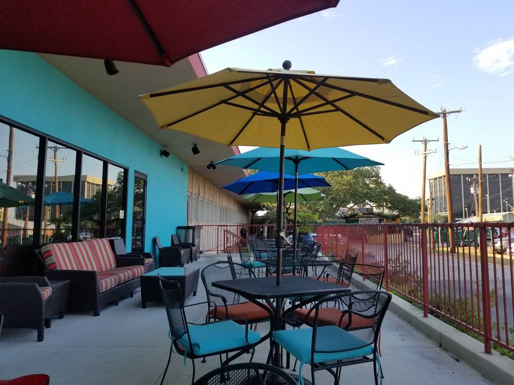 La Fonda | restaurant | 8633 Crownhill Blvd, San Antonio, TX 78209, USA | 2108244231 OR +1 210-824-4231