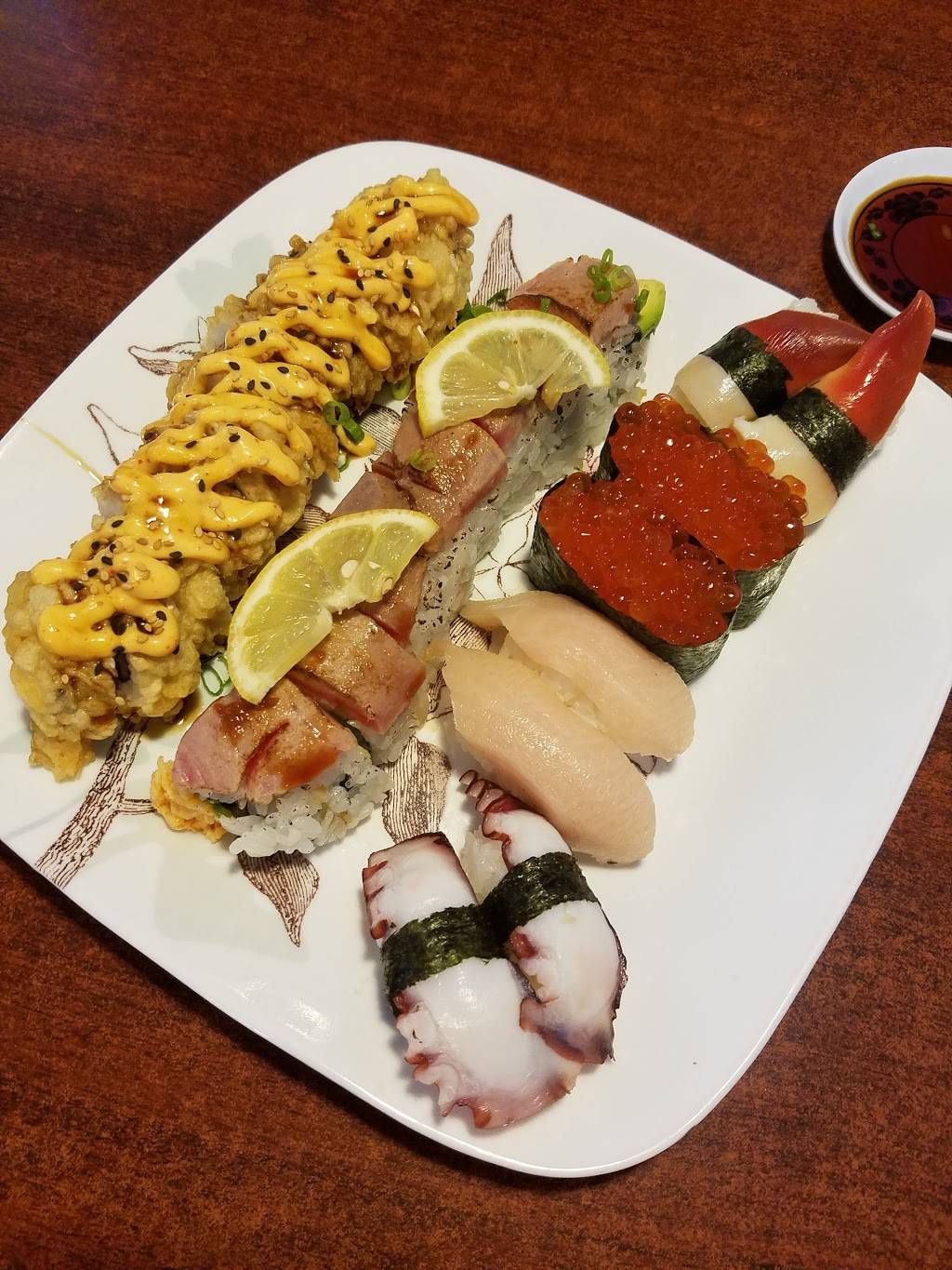 The Original Momiji Sushi Restaurant | restaurant | 4590 Silverton Rd NE, Salem, OR 97305, USA | 5033638613 OR +1 503-363-8613