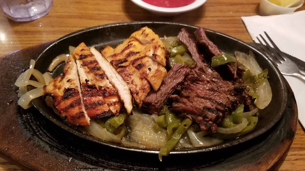 Los Vaqueros Mexican Grill | restaurant | 3909 W Florida Ave, Hemet, CA 92545, USA | 9517661192 OR +1 951-766-1192