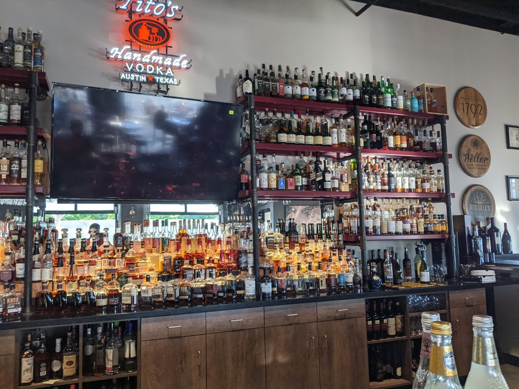 JJs Wine, Spirits & Cigars | bakery | 3000 W 57th St, Sioux Falls, SD 57108, USA | 6053579597 OR +1 605-357-9597