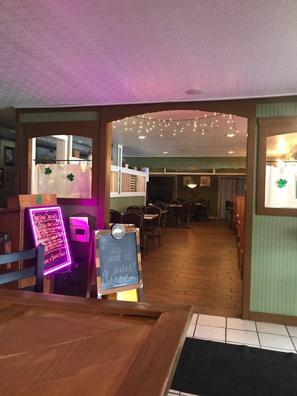 The Tavern | restaurant | Amsterdam, NY 12010, USA | 5186274604 OR +1 518-627-4604