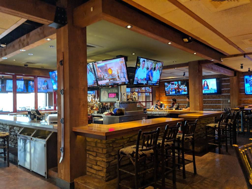 Twin Peaks | restaurant | 5321 E Mockingbird Ln #240, Dallas, TX 75206, USA | 4692063678 OR +1 469-206-3678