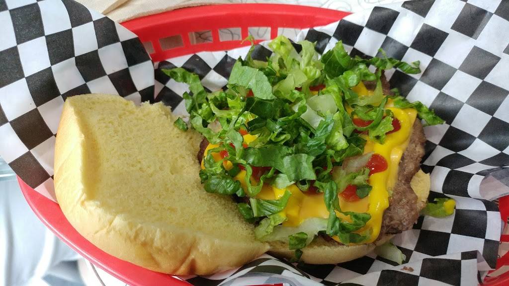 Retros Good Eats | restaurant | 435 Prince George St, Williamsburg, VA 23185, USA | 7572538816 OR +1 757-253-8816