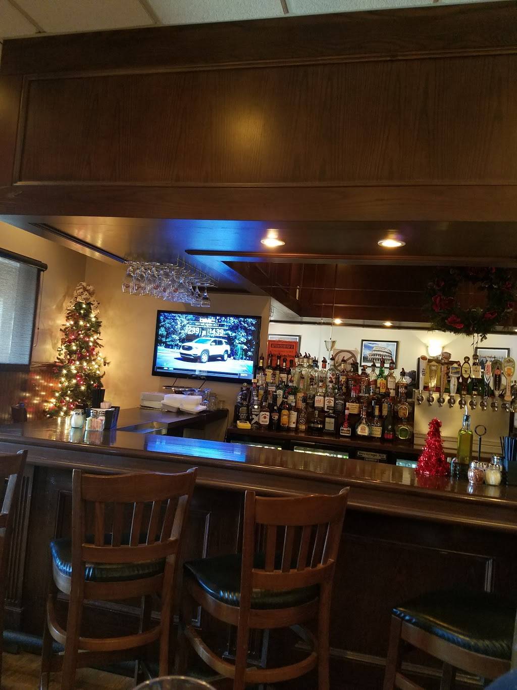 Luccis Pizza & Pasta | restaurant | 3510 PA-130, Irwin, PA 15642, USA | 7247444262 OR +1 724-744-4262