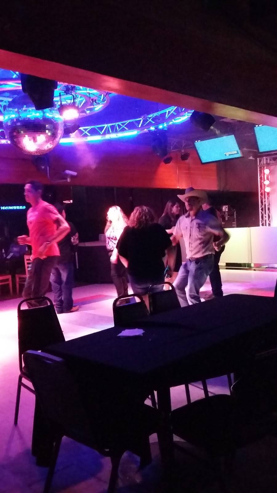 El Centenario V.I.P | restaurant | 7990 Monterey Rd, Gilroy, CA 95020, USA | 8317452649 OR +1 831-745-2649