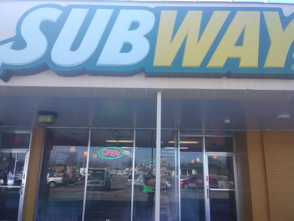 Subway | meal takeaway | 2533 S Seneca St, Wichita, KS 67217, USA | 3162693222 OR +1 316-269-3222