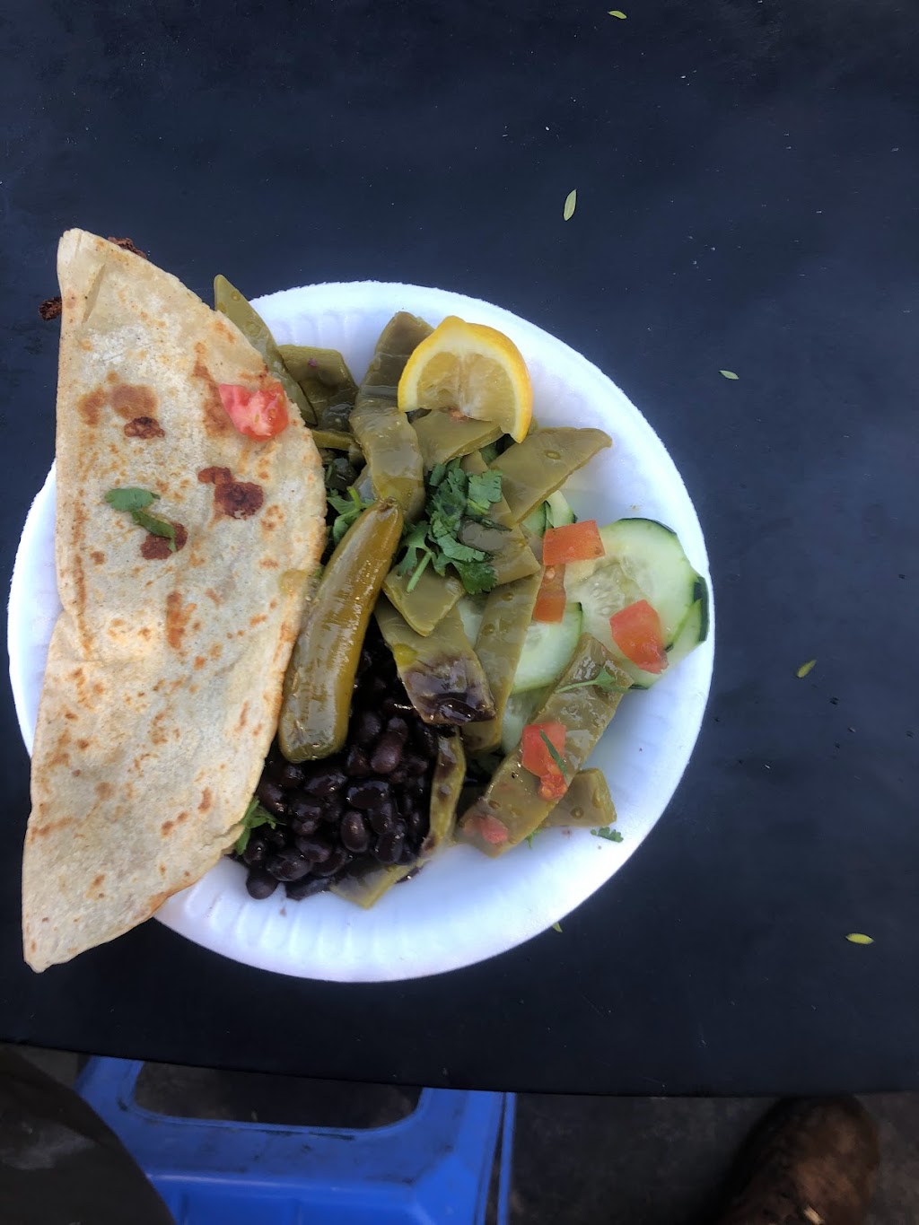 QUESADILLAS JUANITAS | restaurant | 2055 N Figueroa St, Los Angeles, CA 90065, USA | 3234044517 OR +1 323-404-4517