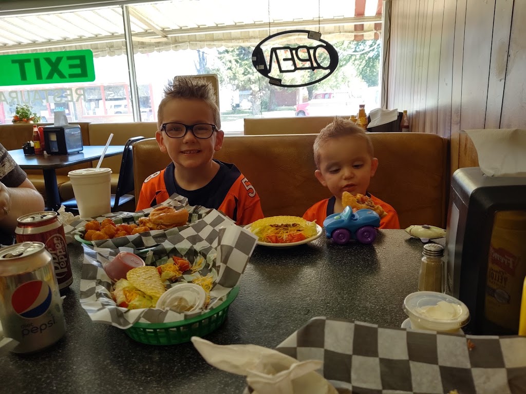 Exit 14 Restaurant | restaurant | 512 Maple St, Gypsum, KS 67448, USA | 7855778921 OR +1 785-577-8921