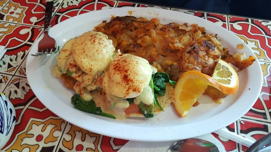 Que Paisa Restaraunt | restaurant | 8115 Pearblossom Hwy, Littlerock, CA 93543, USA | 6619449553 OR +1 661-944-9553