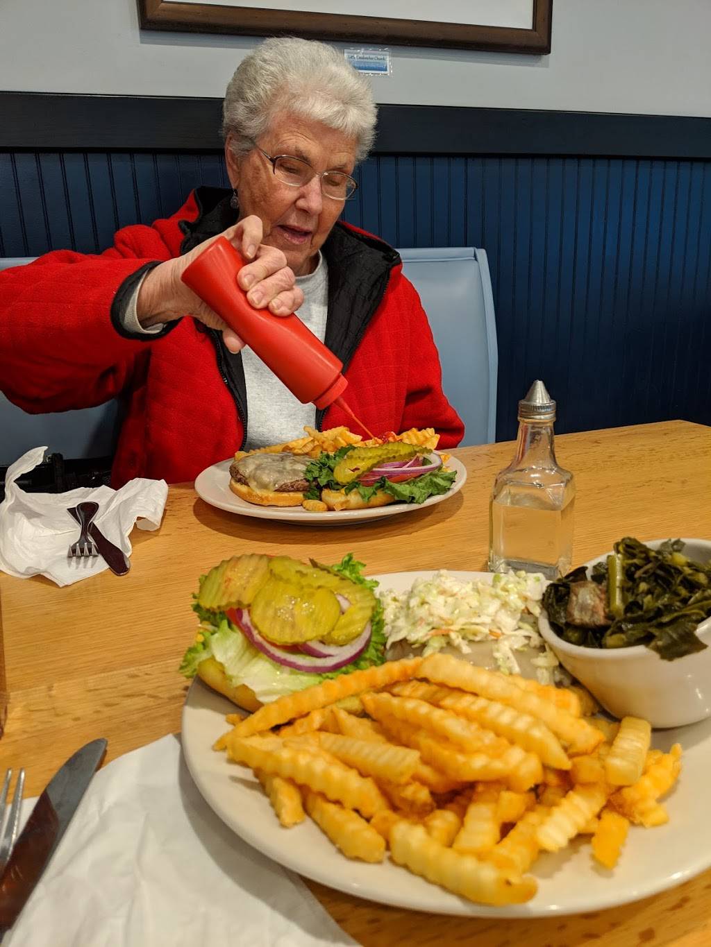 Haywood 209 Cafe | restaurant | 3360 Crabtree Rd, Waynesville, NC 28785, USA | 8286273331 OR +1 828-627-3331