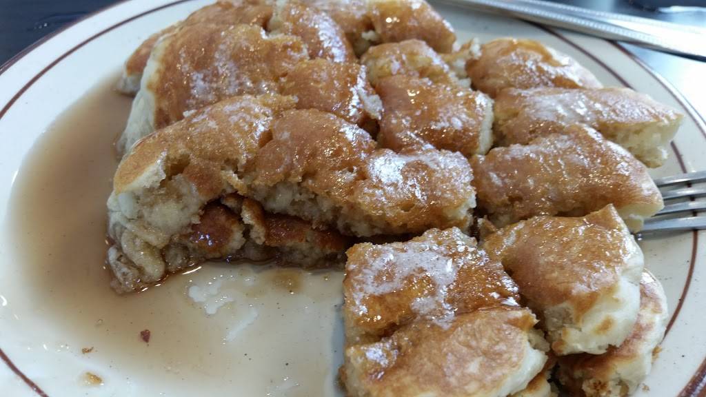 Dearborn Cafe | restaurant | 220 Indian Springs Dr, Sandwich, IL 60548, USA | 8157866185 OR +1 815-786-6185