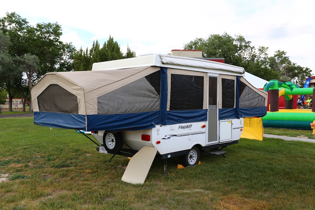 Community Club Dugway | restaurant | 5230 Valdez Cir, Dugway, UT 84022, USA | 4358312901 OR +1 435-831-2901