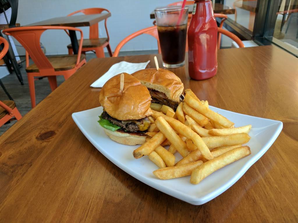 Stacked Eatery | restaurant | 15826 Ventura Blvd #110, Encino, CA 91436, USA | 8188551502 OR +1 818-855-1502