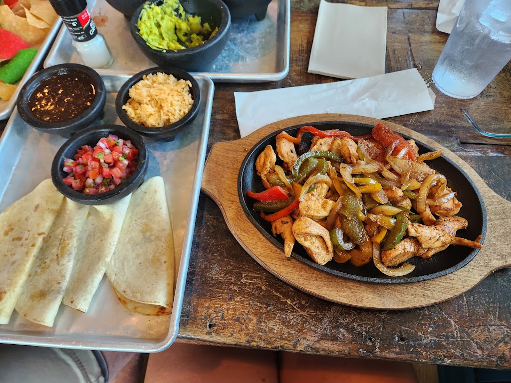 Burro Azul | meal takeaway | 300 W Beach Blvd, Gulf Shores, AL 36542, USA | 2512808975 OR +1 251-280-8975